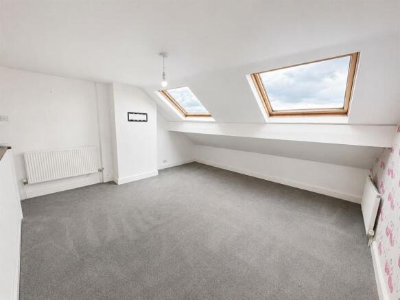 4 bed Terraced for sale Image 10