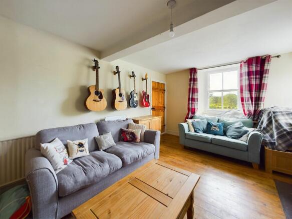 2nd Living Room