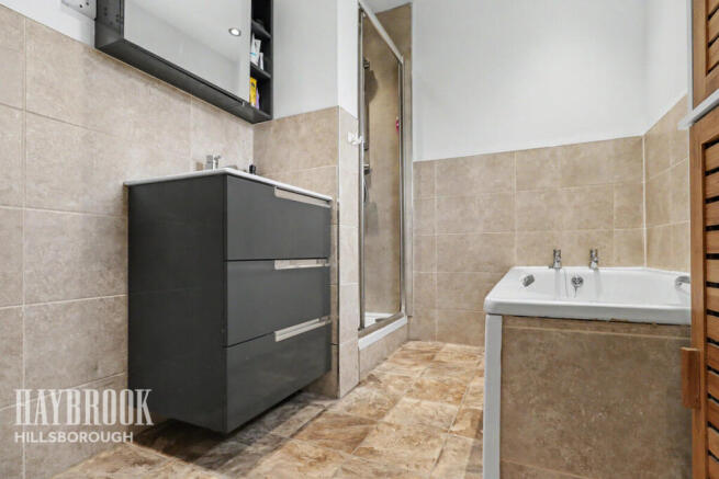 3 bed Terraced for sale Image 12