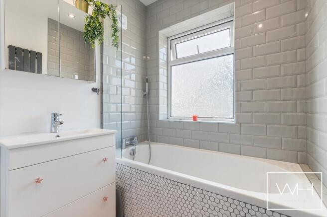 3 bed Semi-Detached for sale Image 6