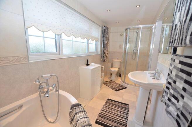 En-suite Bathroom