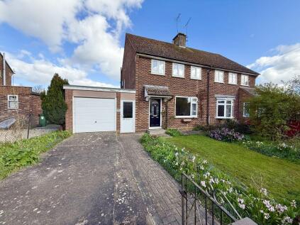 Moorhills Crescent, Wing