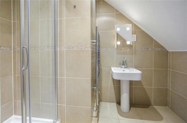 4 bed End of Terrace to rent Image 12