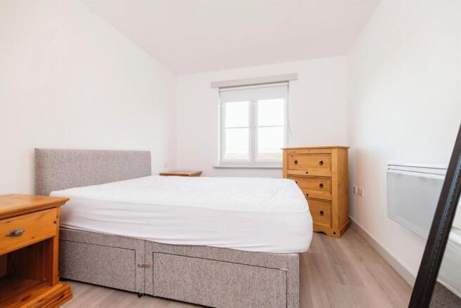1 bed Flat for sale Image 7
