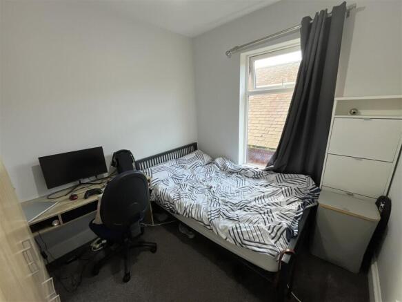 7 bed House Share to rent Image 4