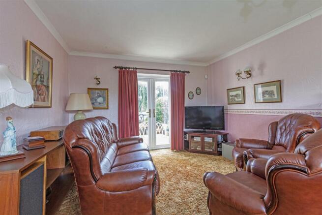 Reception Room-1.jpg