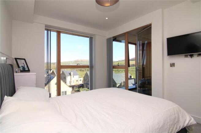 2 bed Flat for sale Image 10