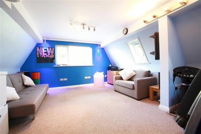 SELF CONTAINED ANNEX