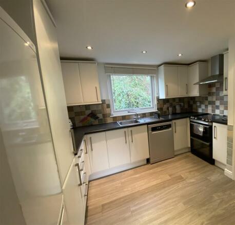 KITCHEN.jpeg