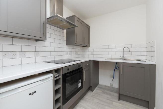 Flat-4-88-Victoria-Street-BS1-6DP-13.jpg