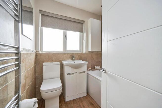 3 bed Semi-Detached for sale Image 8