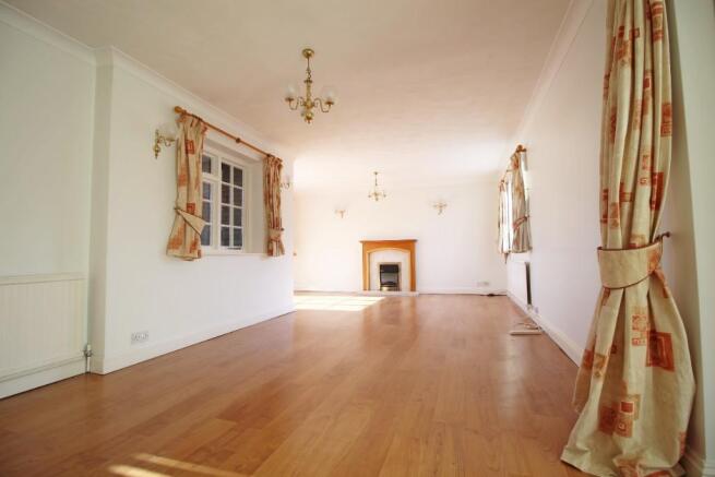 Sitting Room/Dining