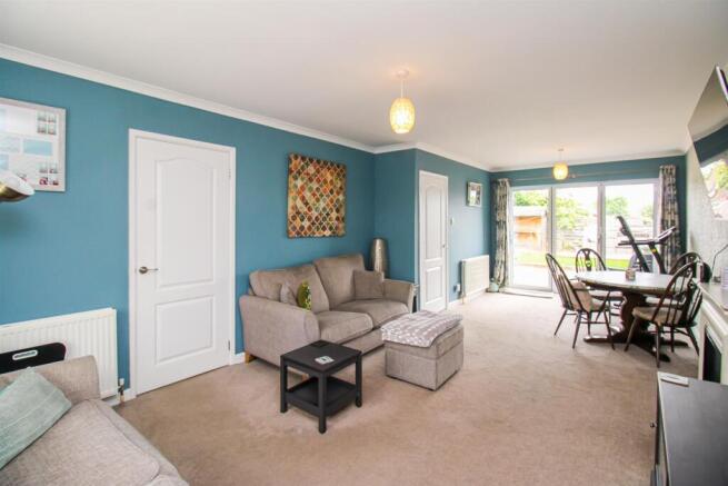3 bed Semi-Detached for sale Image 7