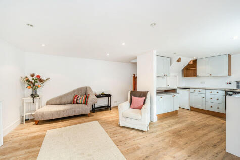 1a Main Road, Emsworth