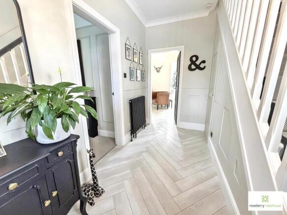 3 bed Semi-Detached for sale Image 8