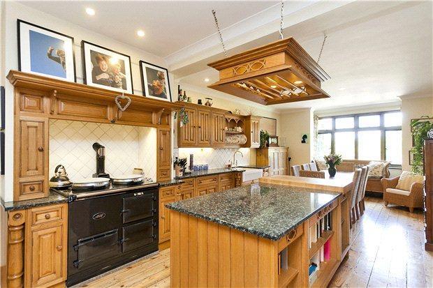 Kitchen/Breakfast