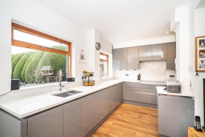 Open Plan Kitchen/Dining/Family Room