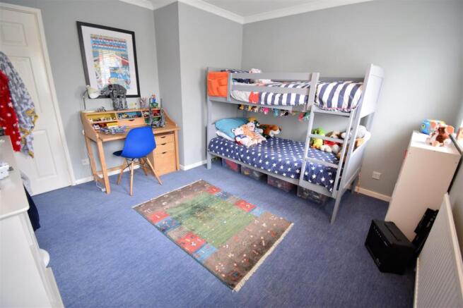BEDROOM 2