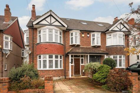 Linkway, Raynes Park, SW20