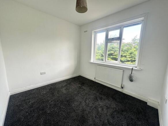 3 bed End of Terrace to rent Image 8
