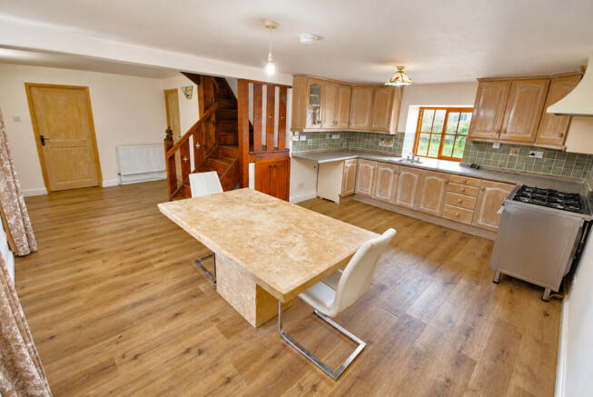 2 bed Cottage for sale Image 5