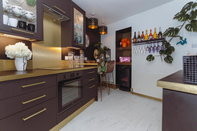 Dine-in Kitchen