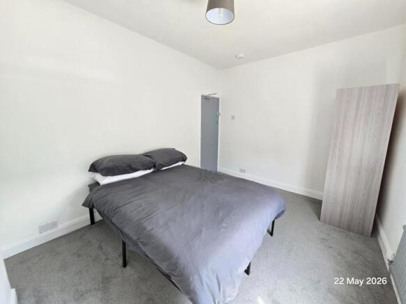 1 bed House Share to rent Image 4