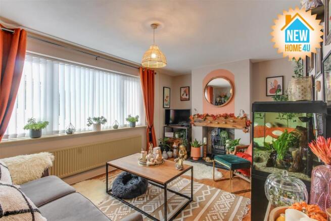LOUNGE:
