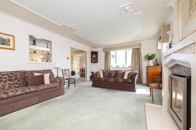 4 bed Detached for sale Image 12
