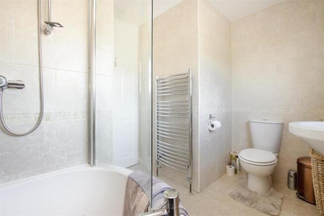 Bathroom.jpg