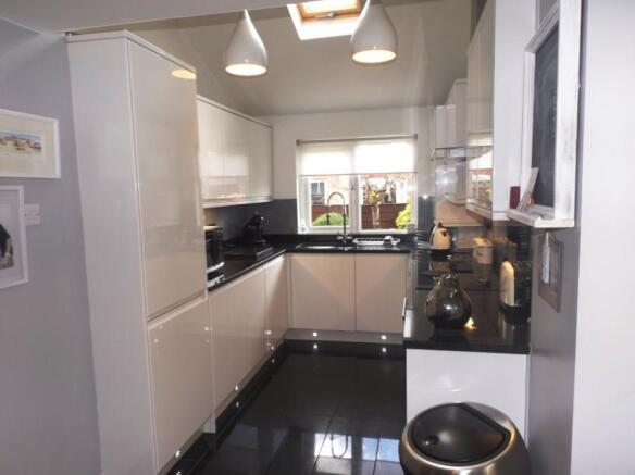 Kitchen/Breakfast Rm