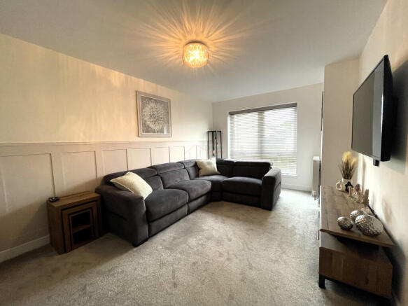 Lounge a.JPG