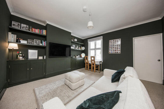 Lounge 1