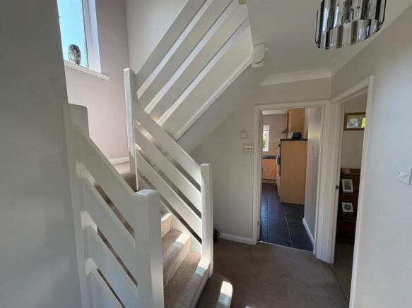 4 bed Detached for sale Image 4