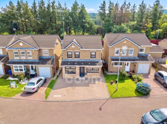 Woodlands Crescent, Johnstone renovated three bedr