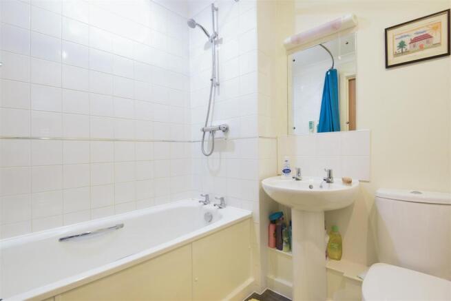 Bathroom.jpg