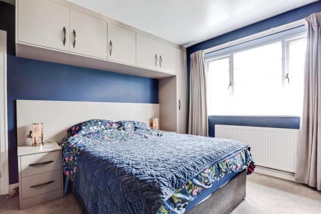 3 bed Semi-Detached for sale Image 7