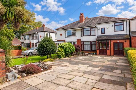 Bolton Road, Bury, BL8