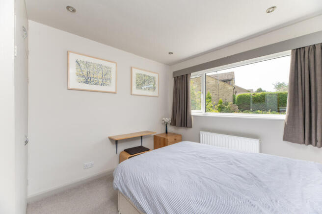 3 bed Semi-Detached for sale Image 11