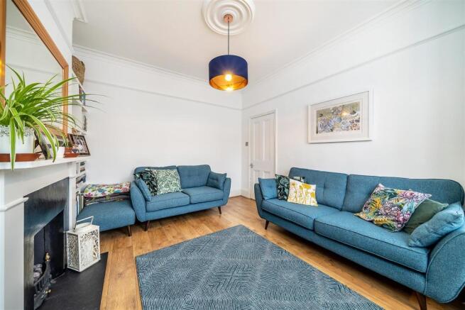 223 Ravenscroft Road-5.JPG