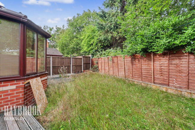 2 bed Semi-Detached for sale Image 11