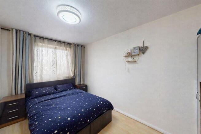 Beckton, E6, House for sale Barrain London Estate 