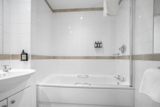 BATHROOM 2.jpeg