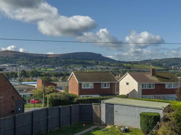 8 Trostrey Close-50.jpg