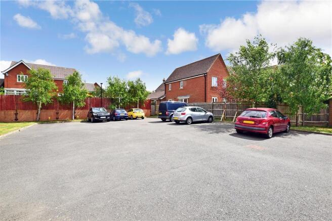 Driveway/Parking