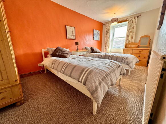 2 bed Cottage for sale Image 8