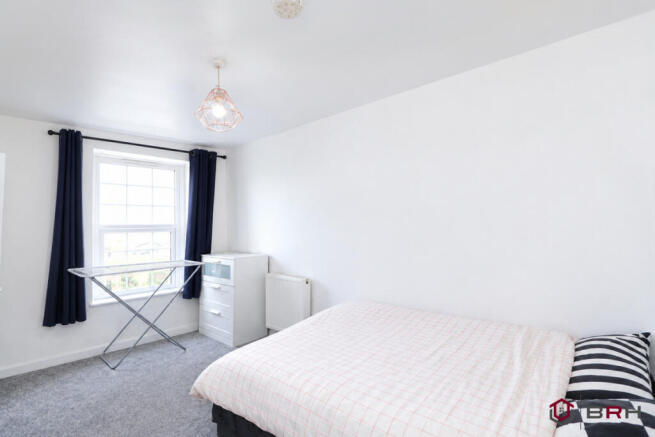 5 bed Terraced for sale Image 12