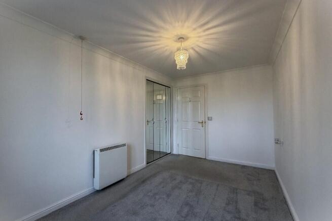 1 bed Flat for sale Image 5