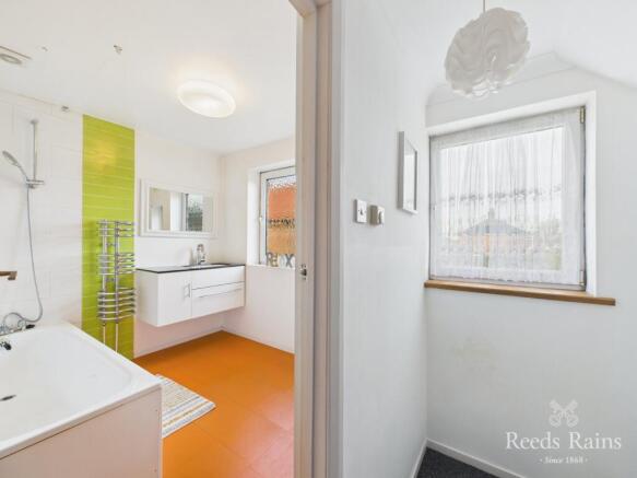 3 bed Semi-Detached for sale Image 11