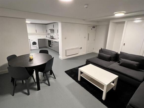 Living & Kitchen Area